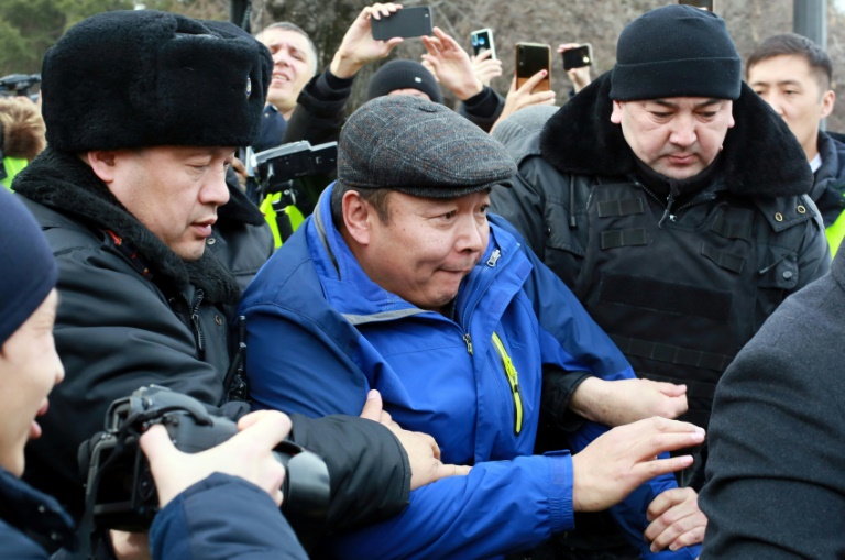 عشرات الايقافات عقب دعوات للتظاهر في كازاخستان