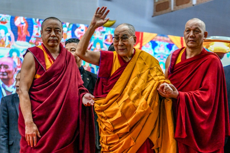 الدالاي لاما يحتفل بمرور ثمانين عامًا على زعامته الروحية لبوذييي التيبت