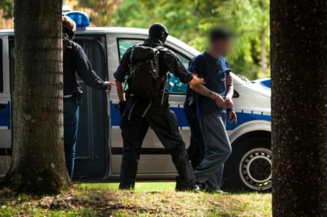يمينيون أوقفوا في ألمانيا خططوا لهجمات ضد مساجد
