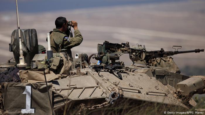 إصابة 3 جنود سوريين بصواريخ إسرائيلية قرب الجولان