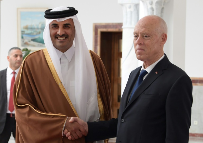أمير قطر يصل إلى الجزائر في زيارة رسمية