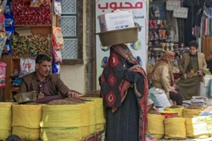 حملة لفرض قواعد اجتماعية صارمة في مناطق سيطرة حوثيي اليمن