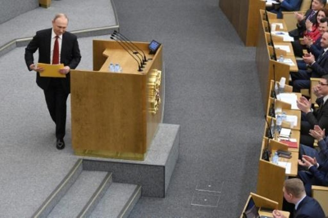 النواب الروس يصادقون على تعديلات دستورية تسمح لبوتين بالبقاء في السلطة