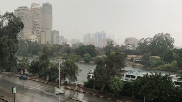 مصرع 20 شخصا في مصر بسبب رداءة الطقس