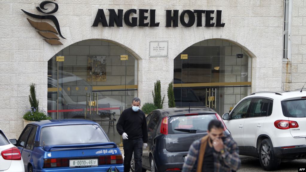 فندق الانجل في بيت لحم في الأراضي الفلسطينية حيث يحجر عدد من المصابين بفيروس كورونا