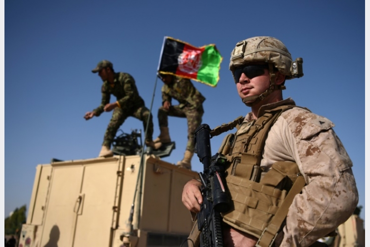 اجتماع بين الحكومة الأفغانية وطالبان لبحث الافراج عن السجناء