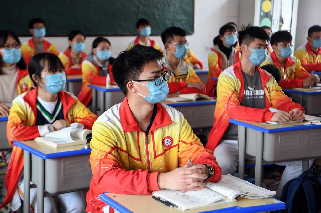 طلاب صينيون 