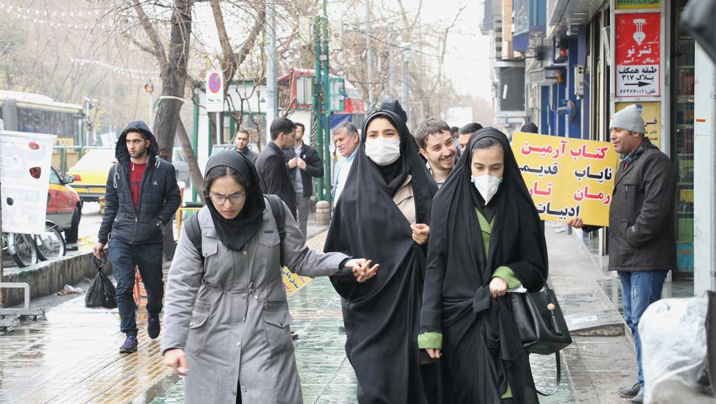 حصيلة الوفيات جراء كورونا في إيران تتخطى أربعة آلاف
