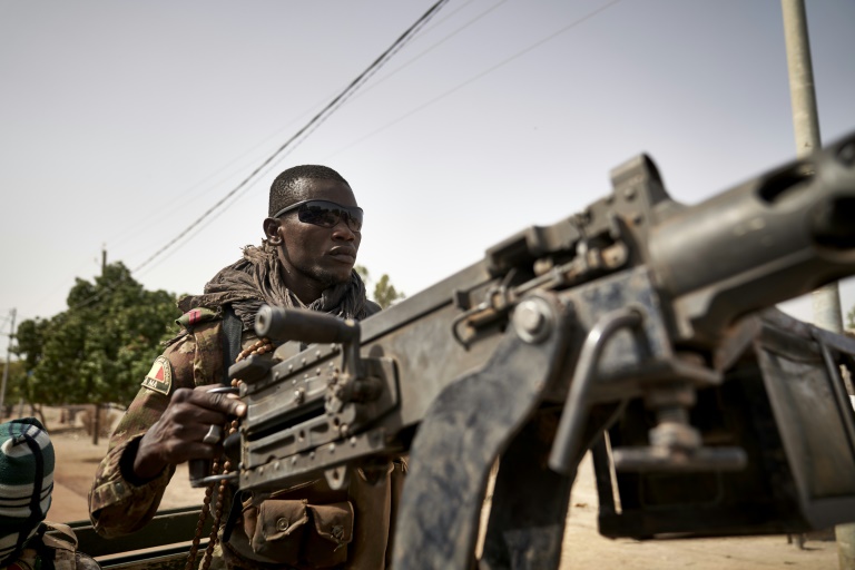  مقتل 25 عسكرياً في هجوم جهادي في شمال مالي