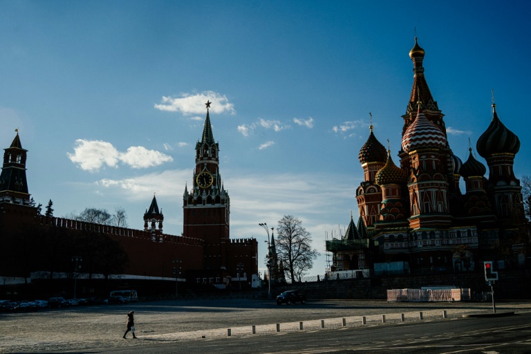 موسكو تطلق نظام أذونات خروج إلكترونية لمراقبة العزل
