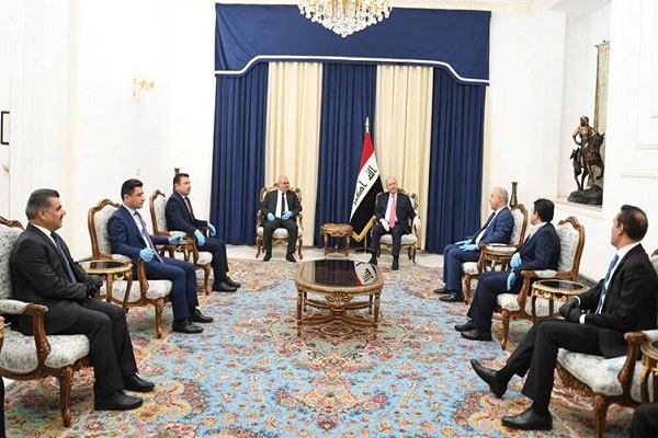 الرئيس صالح مجتمعا في بغداد مع وفد رئاسة اقليم كردستان للتباحث حول الحكومة الجديدة