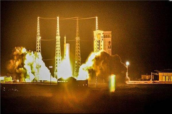 إيران أطلقت بنجاح أول قمر اصطناعي عسكري