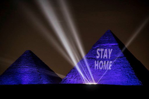 مصر تمدد حظر التجوال الليلي بسبب كورونا