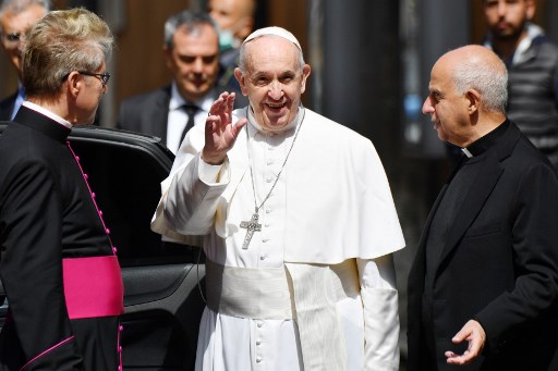 البابا فرنسيس يشكر للصحافيين جهودهم رغم فيروس كورونا