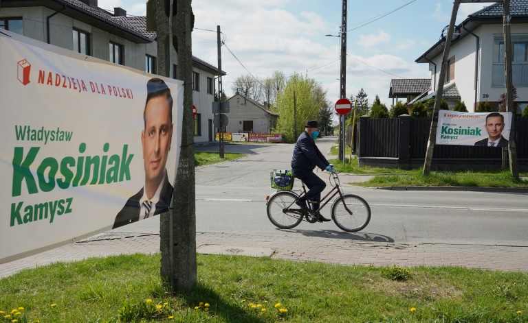 شكوك كبيرة تحيط بإمكانية إجراء الانتخابات الرئاسية في بولندا