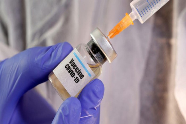 عالم بريطاني: اللقاح ضد كورونا سيكون في متناول الجميع
