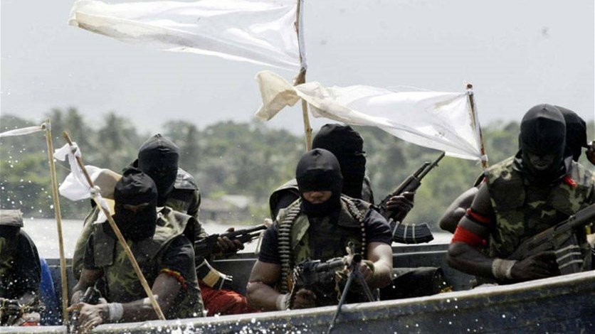 خطف خمسة بحارة في مياه غينيا الإستوائية