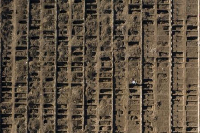 تشيلي تجهز آلاف القبور مع تصاعد الوفيات جراء كورونا