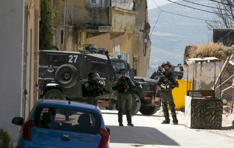 جنود إسرائيليون في بلدة يعبد في الضفة الغربية المحتلة