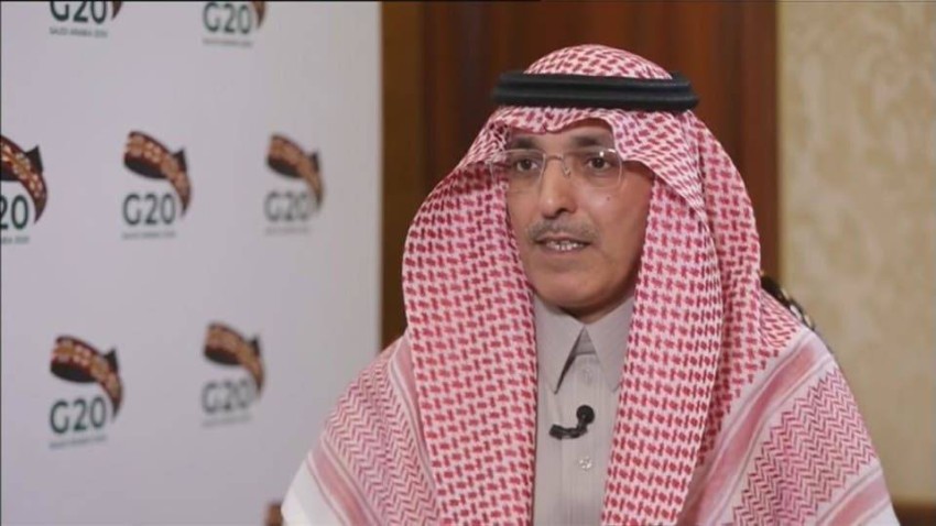 السعودية تتخذ إجراءات إضافية لمواجهة آثار جائحة كورونا