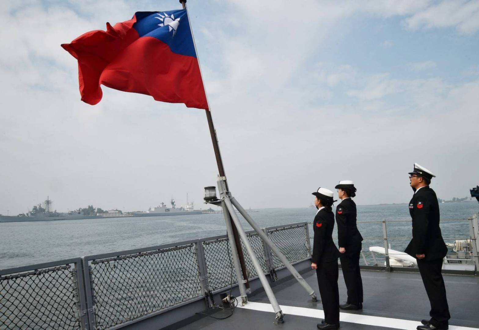 الصين تحذر فرنسا من عقد أسلحة مع تايوان
