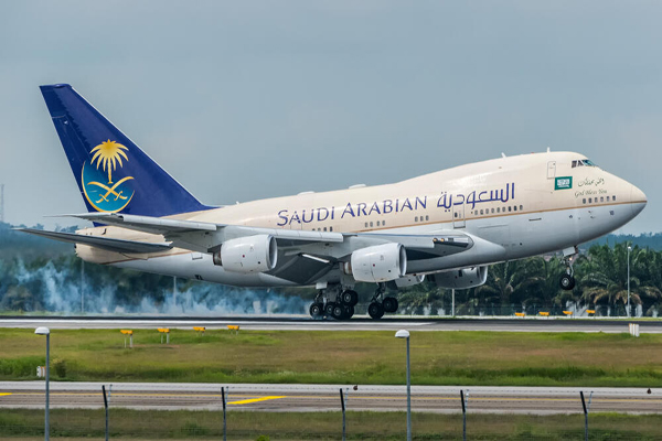 الطيران السعودي يفتح الحجز على رحلاته كافة