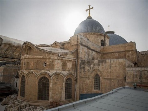 كنيسة القيامة في القدس تعيد فتح أبوابها الأحد