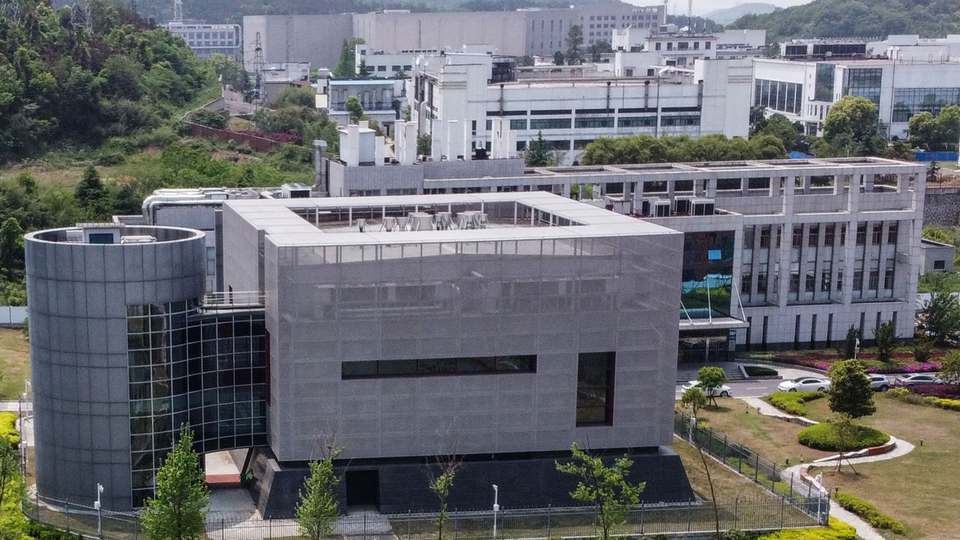 مبنى المعهد الصيني لدراسة الفيروسات في ووهان