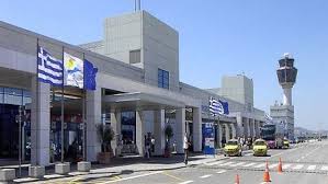 اليونان ستفتح مطارين أمام السياح من 29 دولة اعتبارًا من 15 يونيو