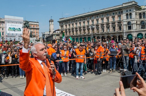 تظاهرات ضد الحكومة في إيطاليا رغم منع التجمع