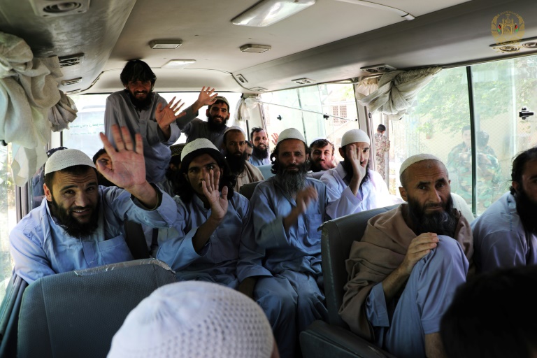 كابول تعتزم إطلاق سراح 900 سجين من طالبان الثلاثاء