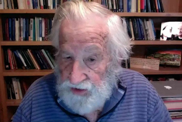 المفكر اليساري الأميركي شومسكي 