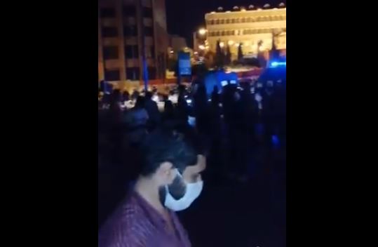 صورة أخذت من فيديو للتظاهرات