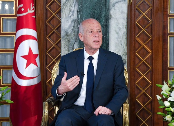 الرئيس التونسي يزور باريس الاثنين المقبل