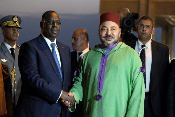 الملك محمد السادس في لقاء سابق مع الرئيس السنغالي ماكي سال 