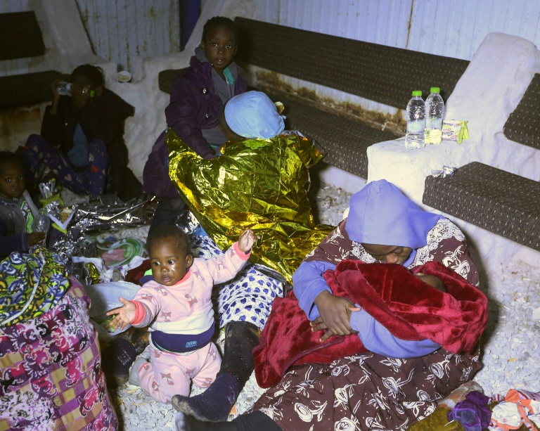 الأمم المتحدة تقدم مساعدات غذائية لمهاجرين عالقين في ليبيا