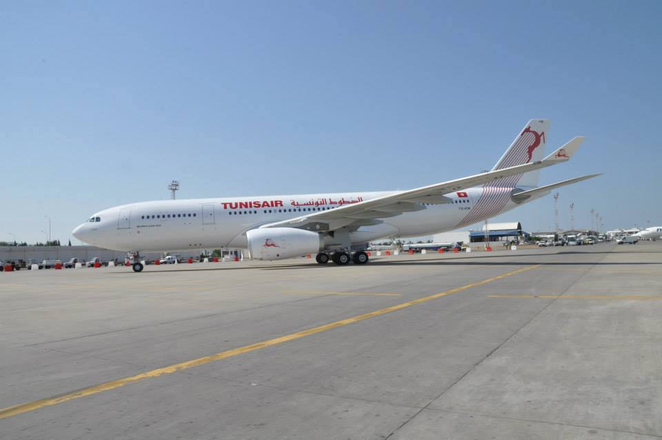 طائرة تابعة للخطوط التونسية رابظة في مطار تونس قرطاج الدولي