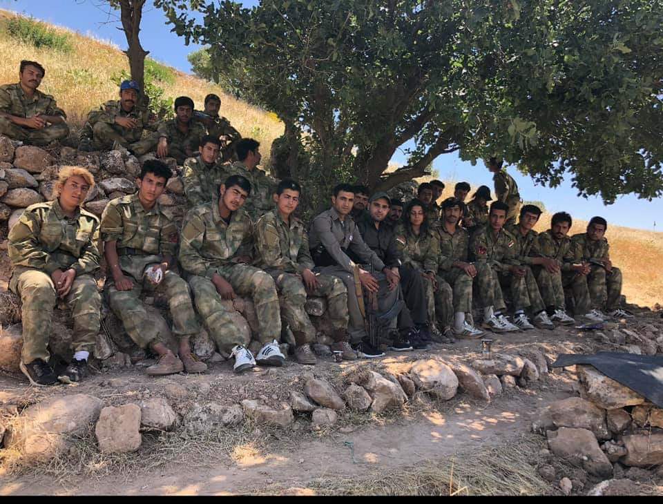مسلحون تابعون لحزب كومله الكردي في إيران - صورة من موقع الحزب الرسمي