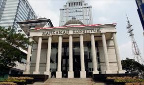 السجن لزوجين جهاديين خططا لاغتيال وزير الأمن الأندونيسي