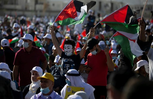 تظاهرة حاشدة في الضفة الغربية ضد خطة ترمب للشرق الأوسط