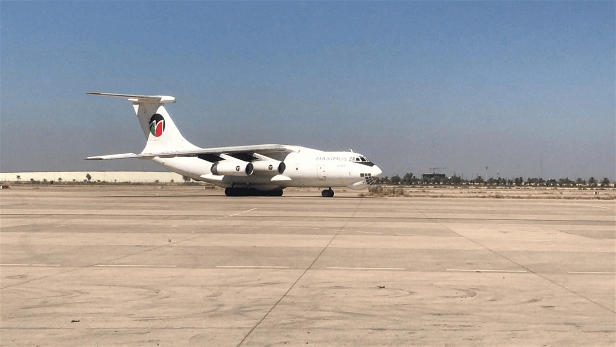 طائرة اماراتية تصل الى بغداد محملة بمساعدات طبية لمواجهة فيروس كورونا