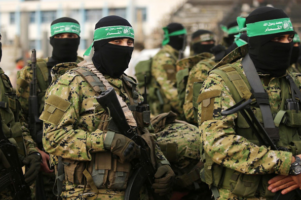 عناصر من كتائب القسام الجناح العسكري لحركة حماس 