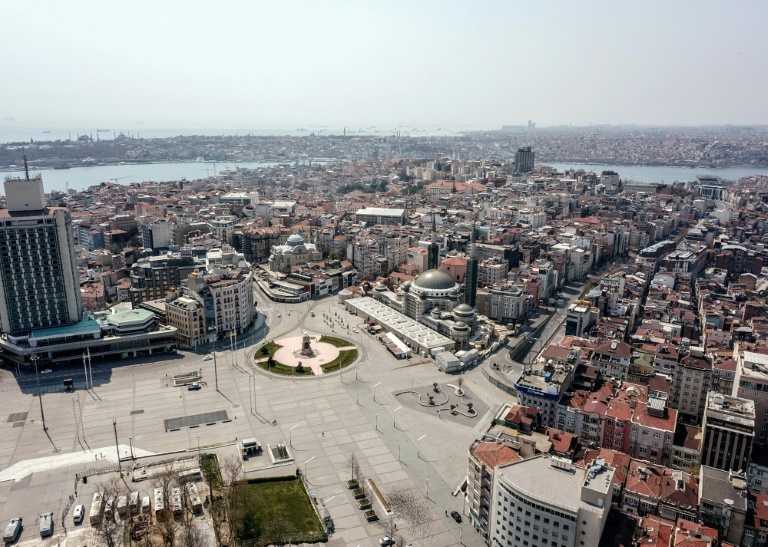 البرلمان التركي يقر قانونا مثيرًا للجدل حول نقابة المحامين