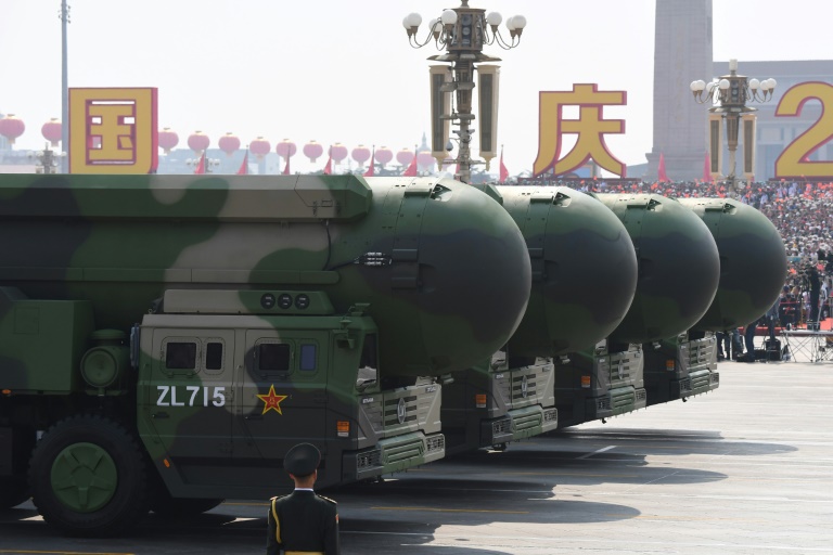 الصين تستعرض صواريخها البالستية ذات القدرات النووية