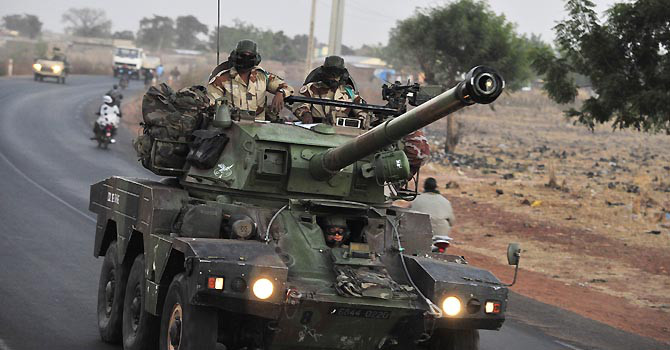 قصف معسكر يضم قوات فرنسية وأممية في شمال مالي