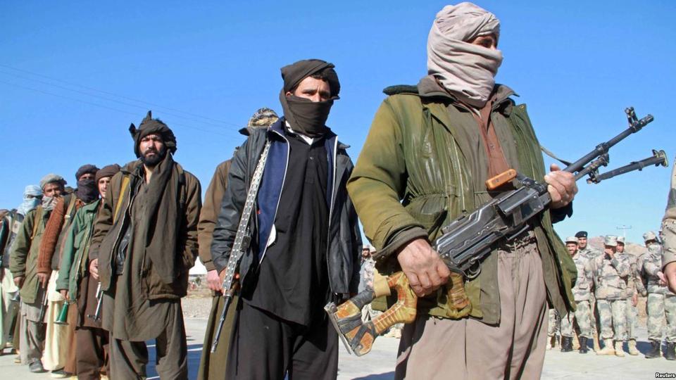 واشنطن تحض طالبان على خفض العنف
