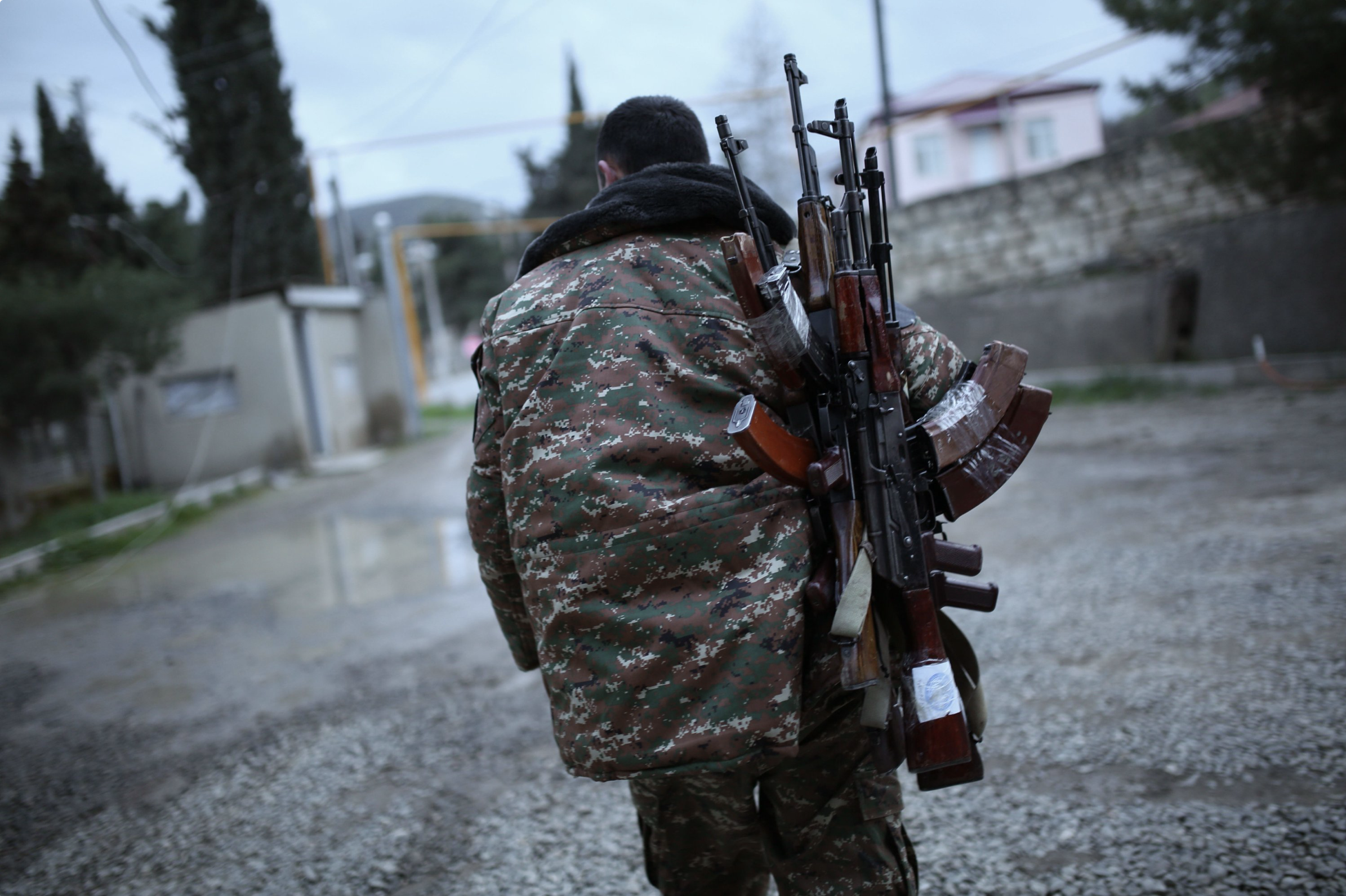 تجدد الاشتباكات الحدودية بين أرمينيا وأذربيجان