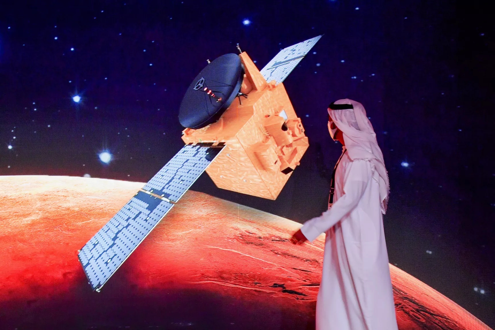 الإمارات إلى المريخ