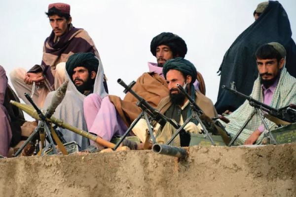 صورة أرشيفية لعناصر من طالبان في أفغانستان