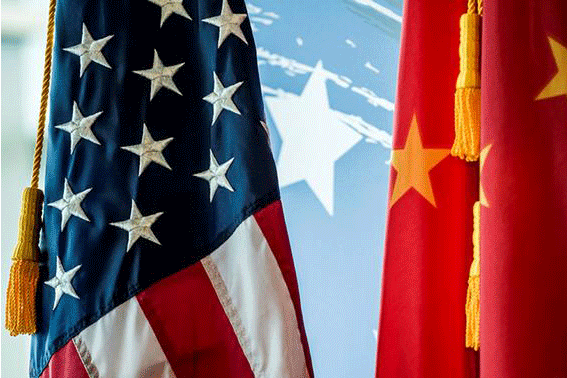 تحتدم الخلافات بين واشنطن وبكين على خلفيات تجارية وسياسية ومالية